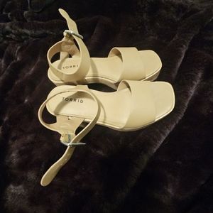 GUC Torrid Block Heel Sandals 6.5ww